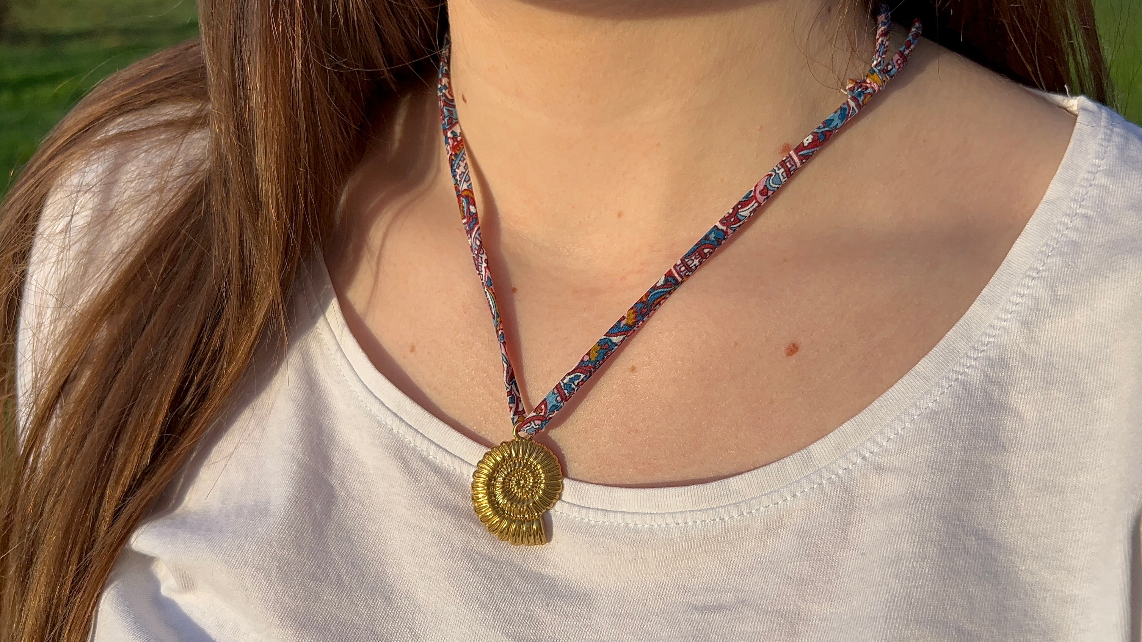 Collier Java